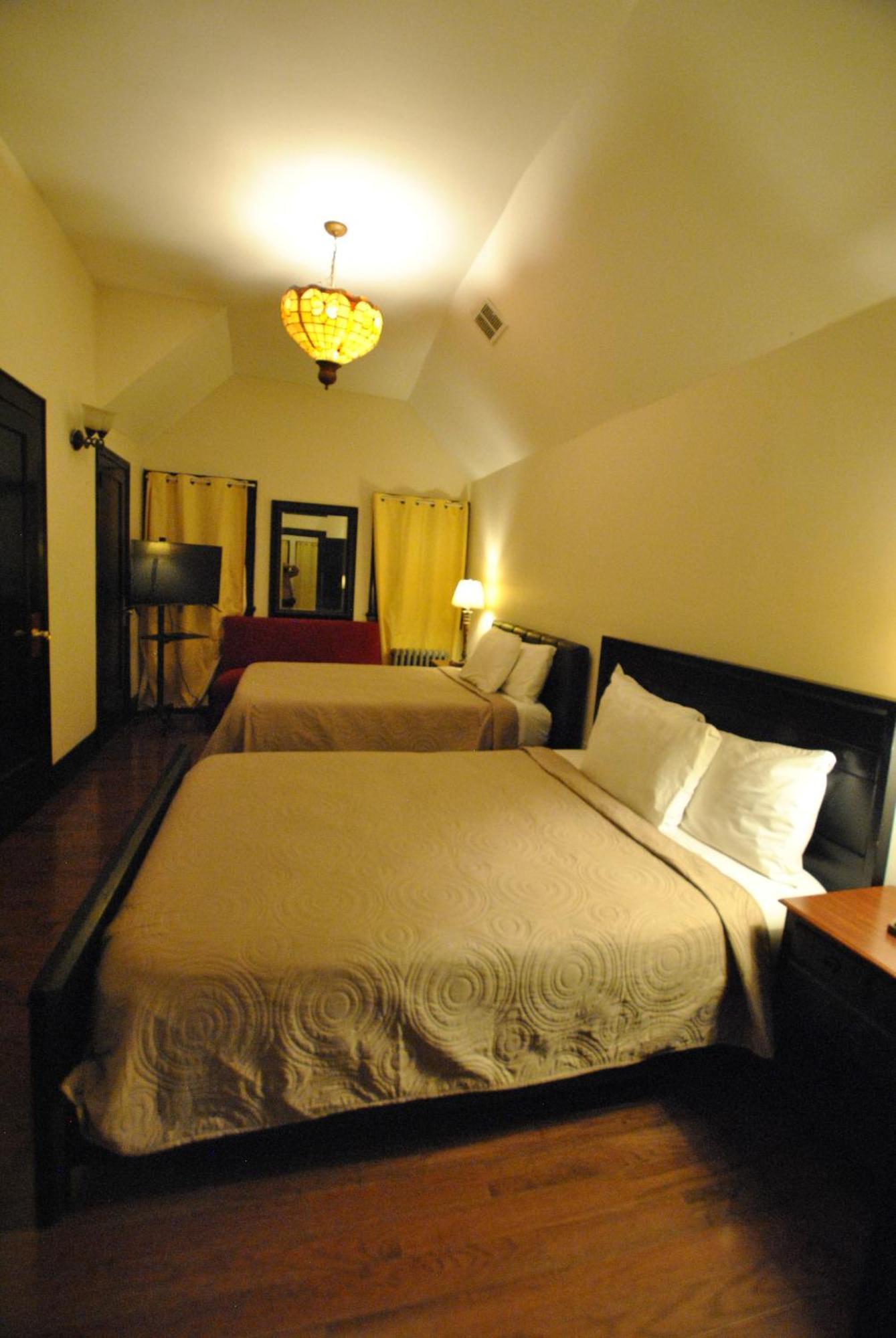 Ewr Airport Multilevel Guest House Room With 2-3 Beds Newark Exterior foto